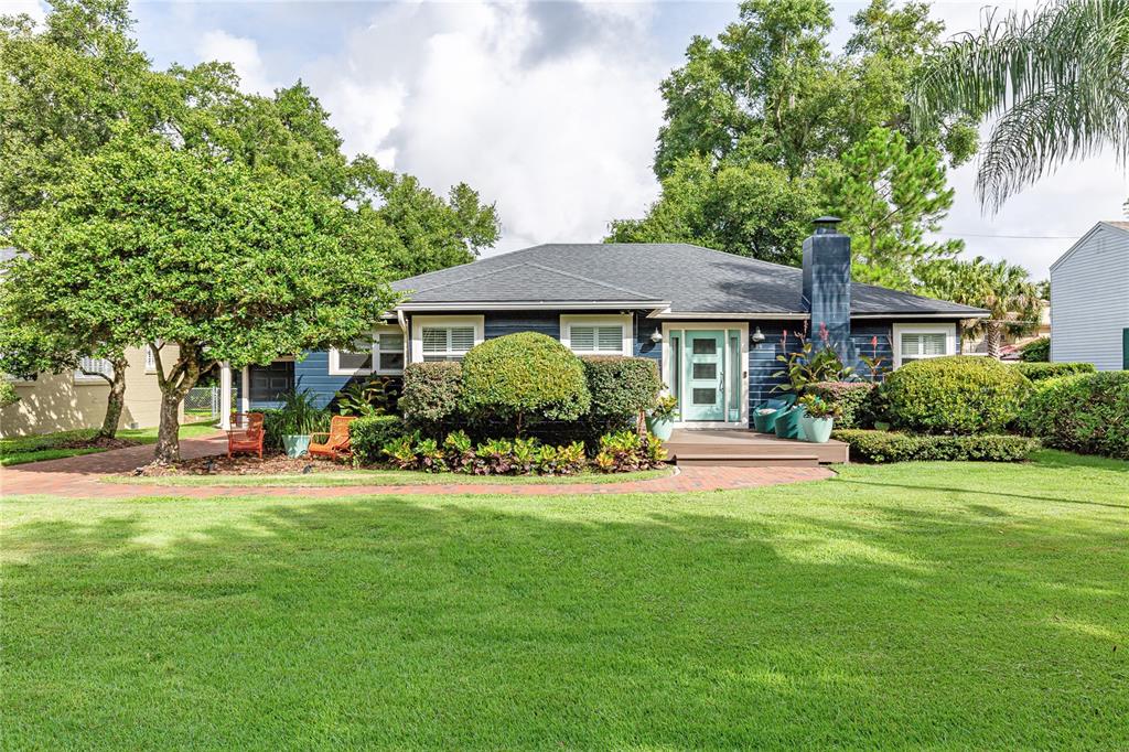 Lake Davis Neighborhood Dream Home!