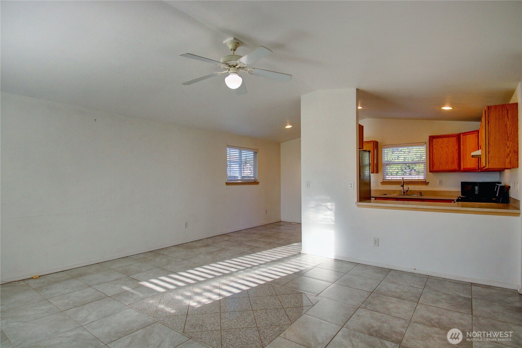 3005 Arbor Street Mount Vernon, WA 98273 - Photo 4 of 34