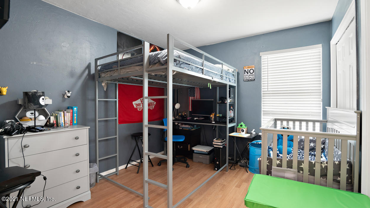 2360 Bitternut Way Jacksonville, FL 32246 - Photo 11 of 26 a view of gym equipment and children play room
