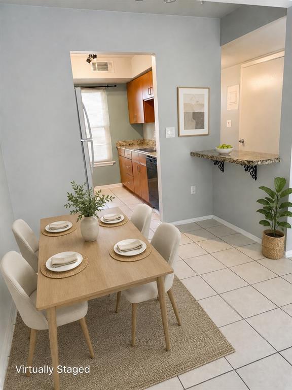 1500 Lake Shore Drive, Unit 402 Waco, TX 76708 - Photo 7 of 18 **Virtually Staged**