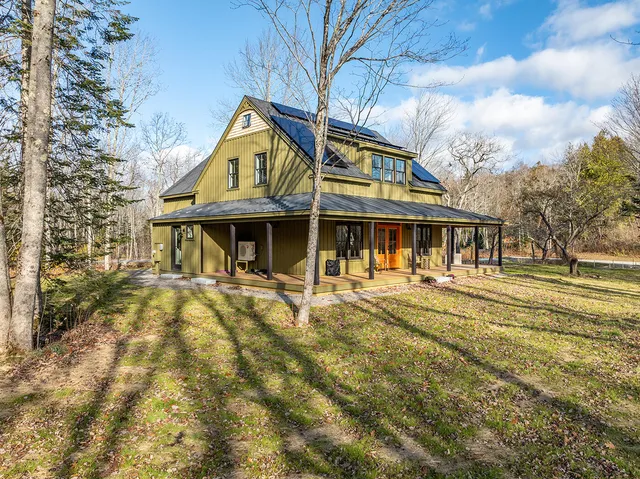 $975,000 | 185 Glenwood Lane, Northport, ME 04849