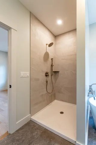 $975,000 | 185 Glenwood Lane, Northport, ME 04849