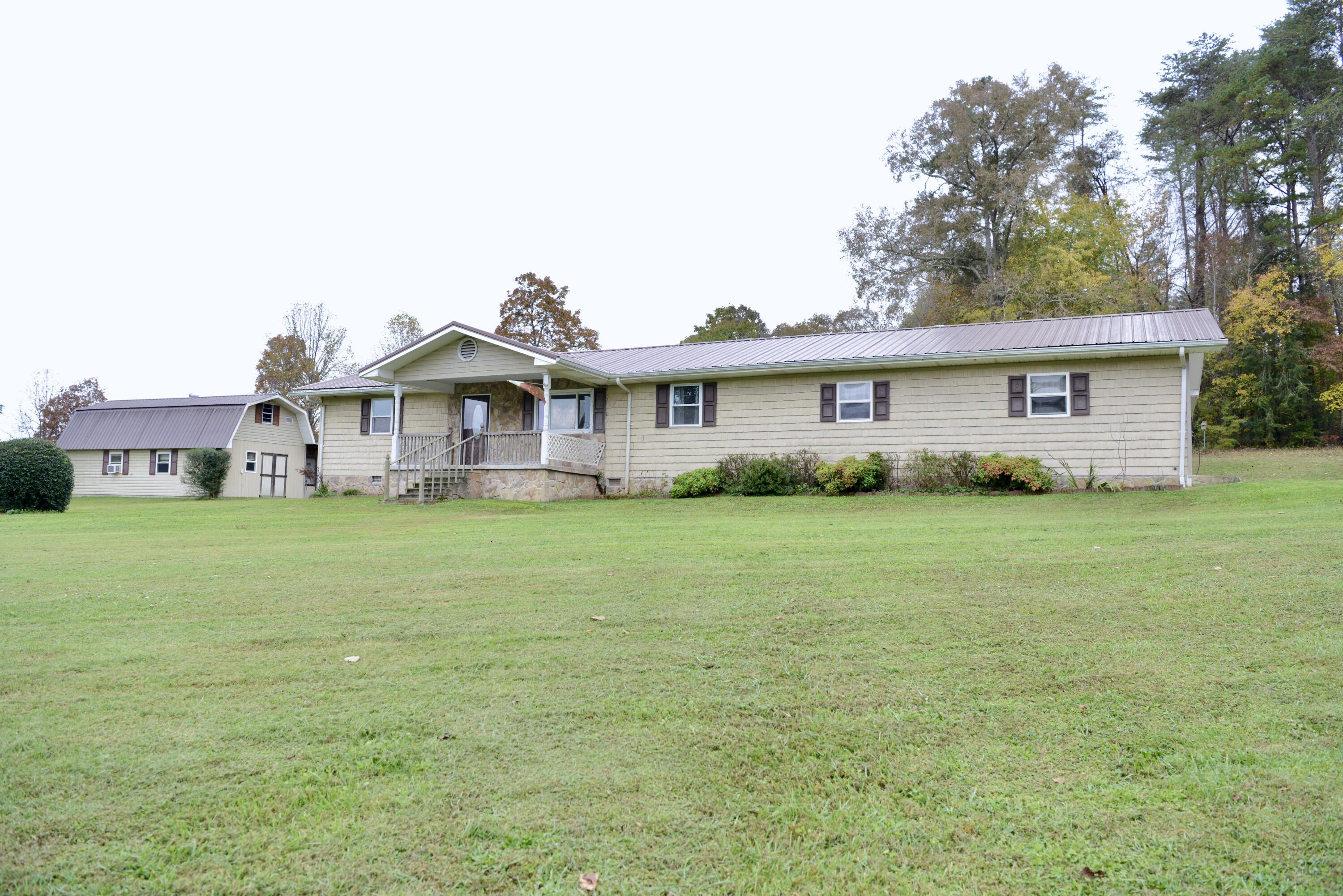 2202 Pierce Hill Road Dayton, TN 37321 - Photo 1 of 24 1- Front of house