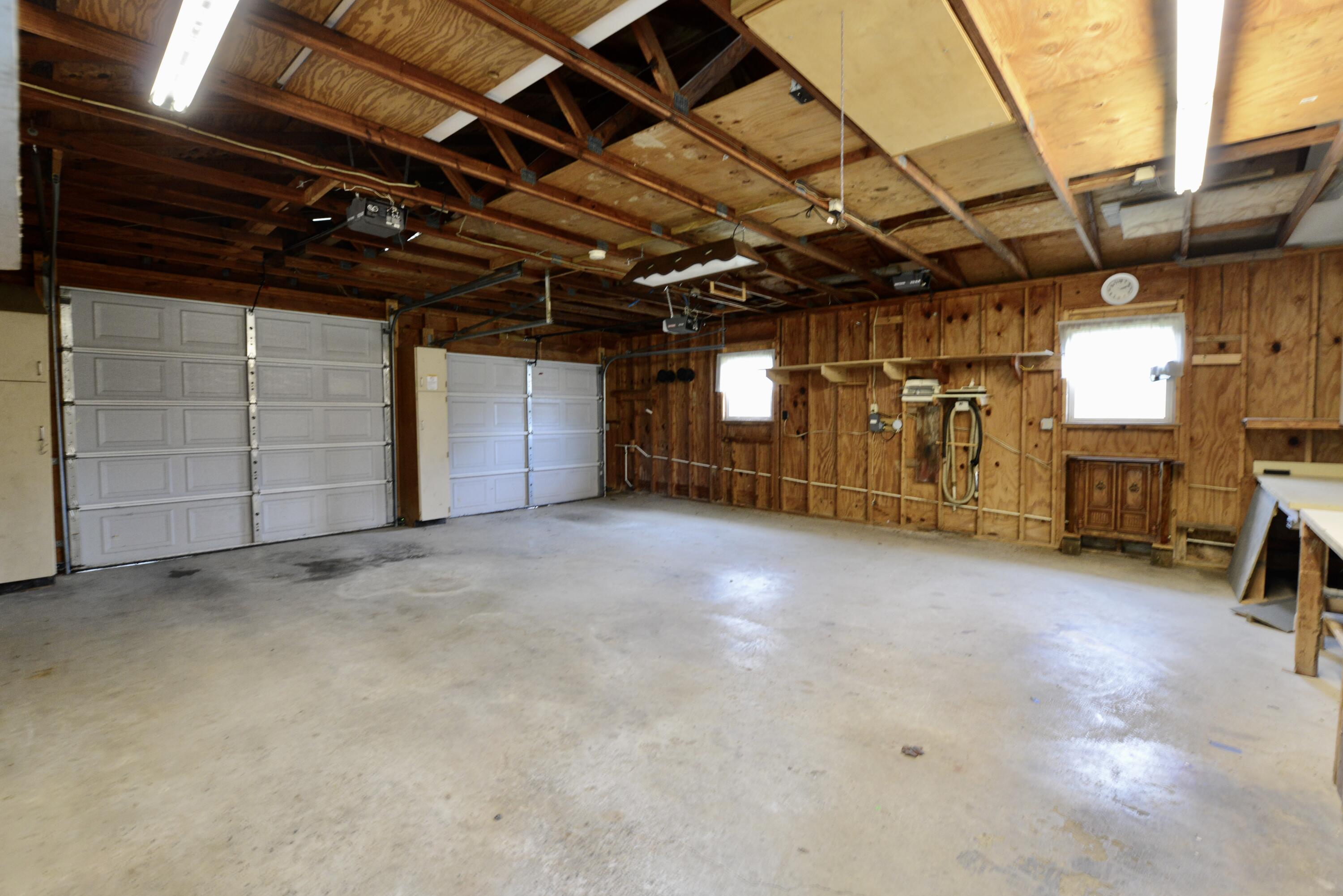 2202 Pierce Hill Road Dayton, TN 37321 - Photo 18 of 24 17-Garage