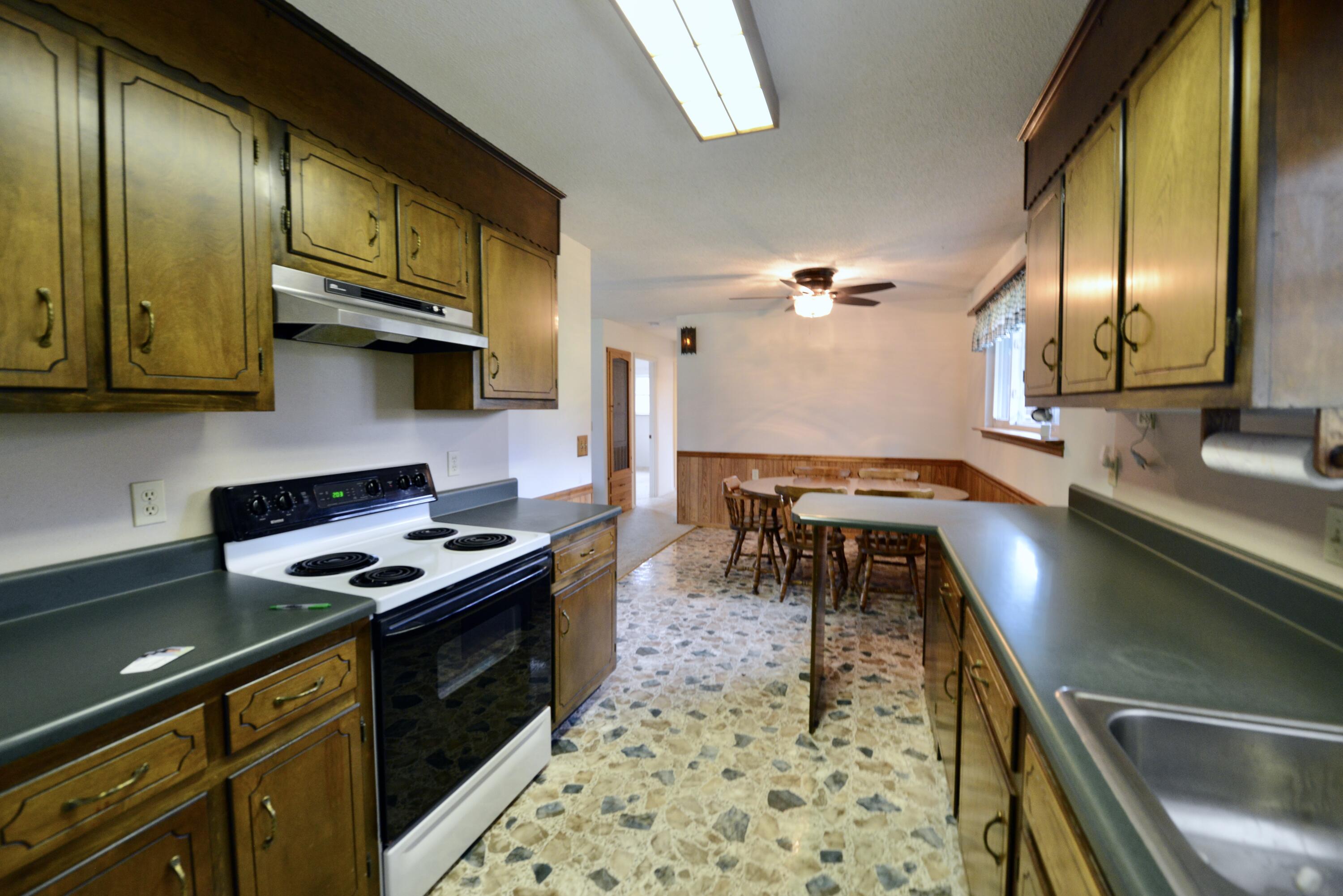 2202 Pierce Hill Road Dayton, TN 37321 - Photo 4 of 24 2- Kitchen