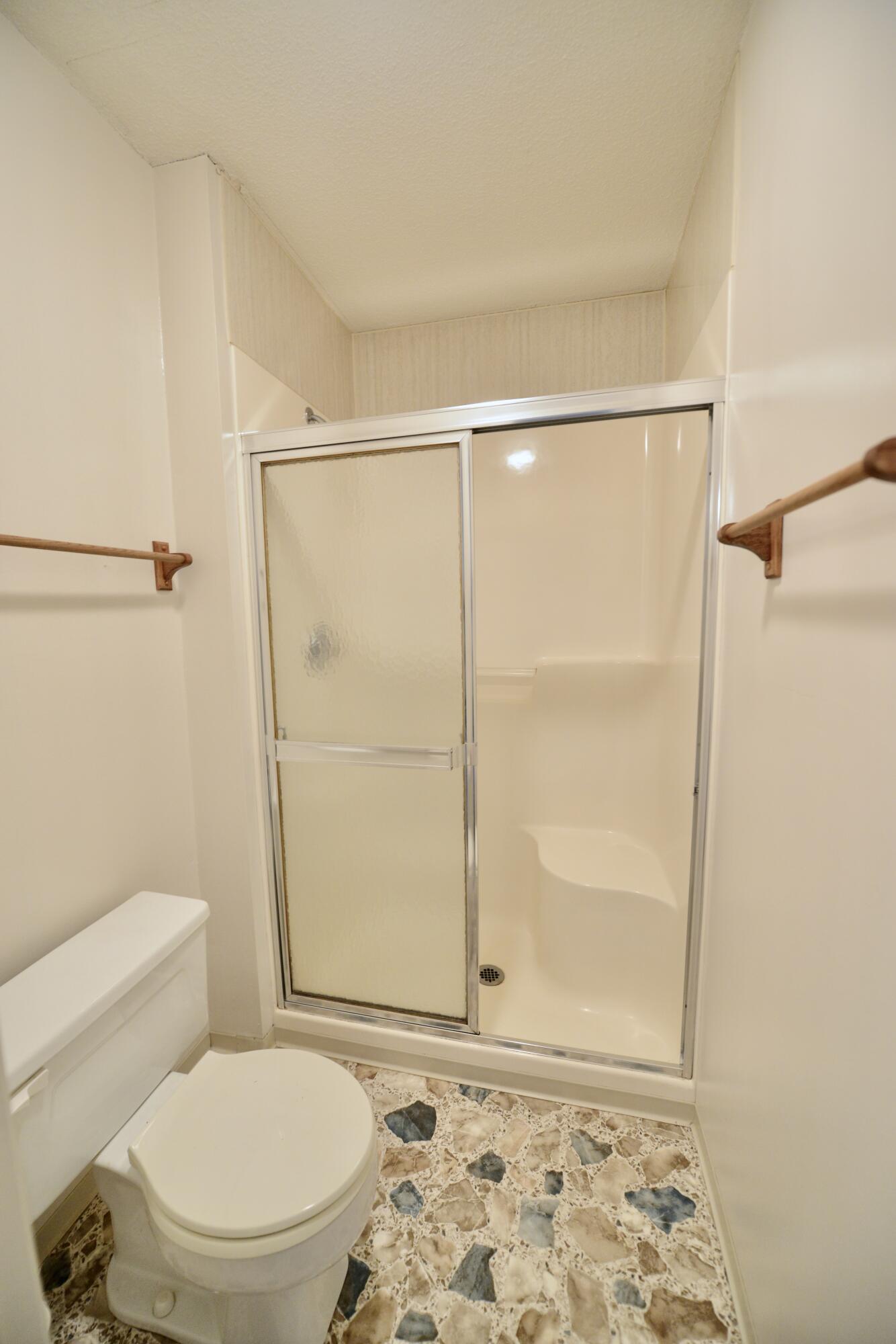 2202 Pierce Hill Road Dayton, TN 37321 - Photo 9 of 24 8-Master Bathroom 1