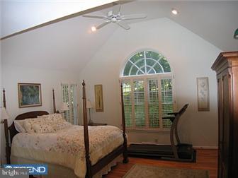 28 Chetwynd Road Paoli, PA 19301 - Photo 8 of 12