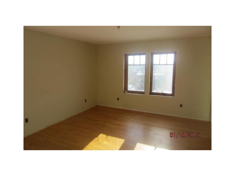 672 Gardiner Road Dresden, ME 04342 - Photo 27 of 35 Bedroom.