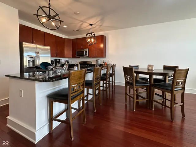 $369,000 | 802 North Meridian Street, Unit 204, Indianapolis, IN 46204