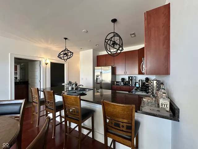 $369,000 | 802 North Meridian Street, Unit 204, Indianapolis, IN 46204
