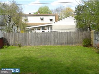 28 Belmar Road Hatboro, PA 19040 - Photo 4 of 12 Exterior Back