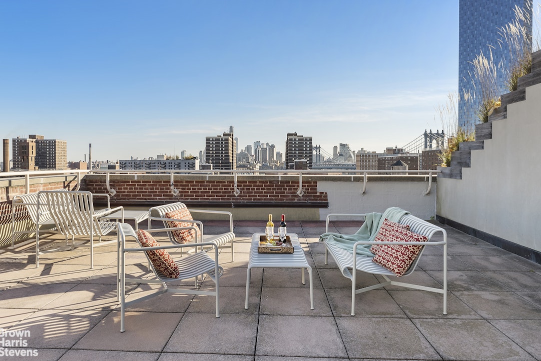 175 East Broadway, Unit 4A Manhattan, NY 10002 - Photo 8 of 9