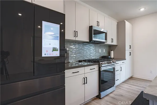 $825,000 | 15874 Caterpillar Drive, Fontana, CA 92336