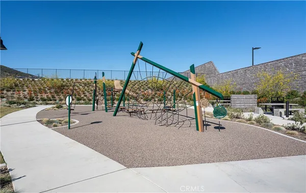 $825,000 | 15874 Caterpillar Drive, Fontana, CA 92336