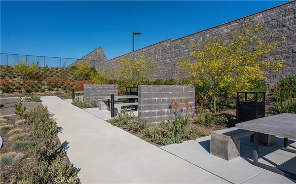 $825,000 | 15874 Caterpillar Drive, Fontana, CA 92336