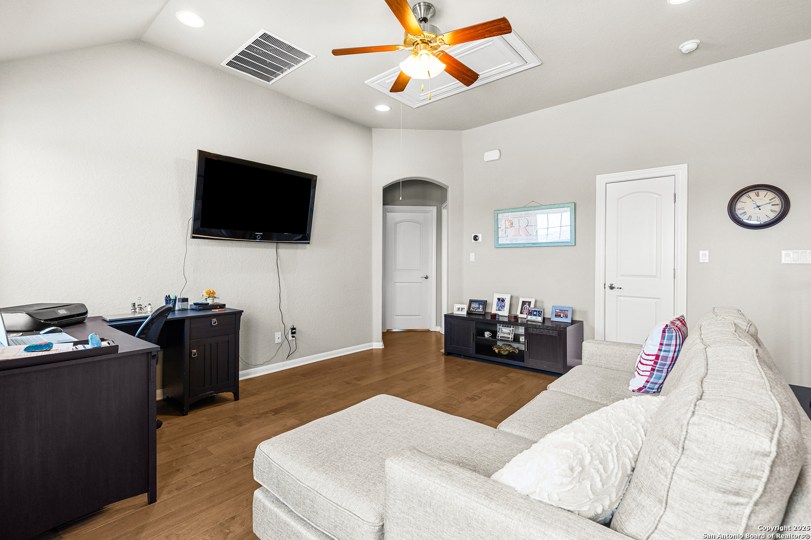 8116 Grierson Road San Antonio, TX 78255 - Photo 14 of 36