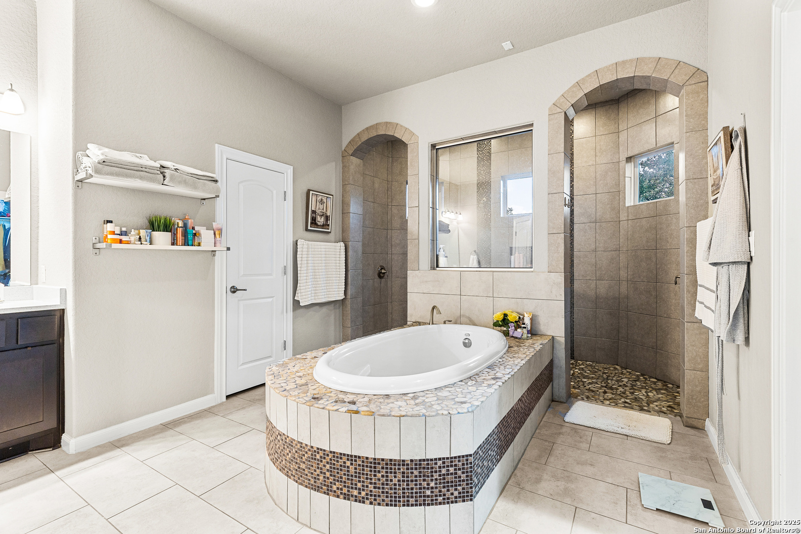 8116 Grierson Road San Antonio, TX 78255 - Photo 15 of 36