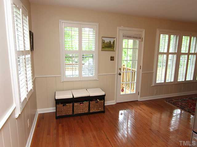 1305 Diehl Street Raleigh, NC 27608 - Photo 6 of 12 Breakfast Area