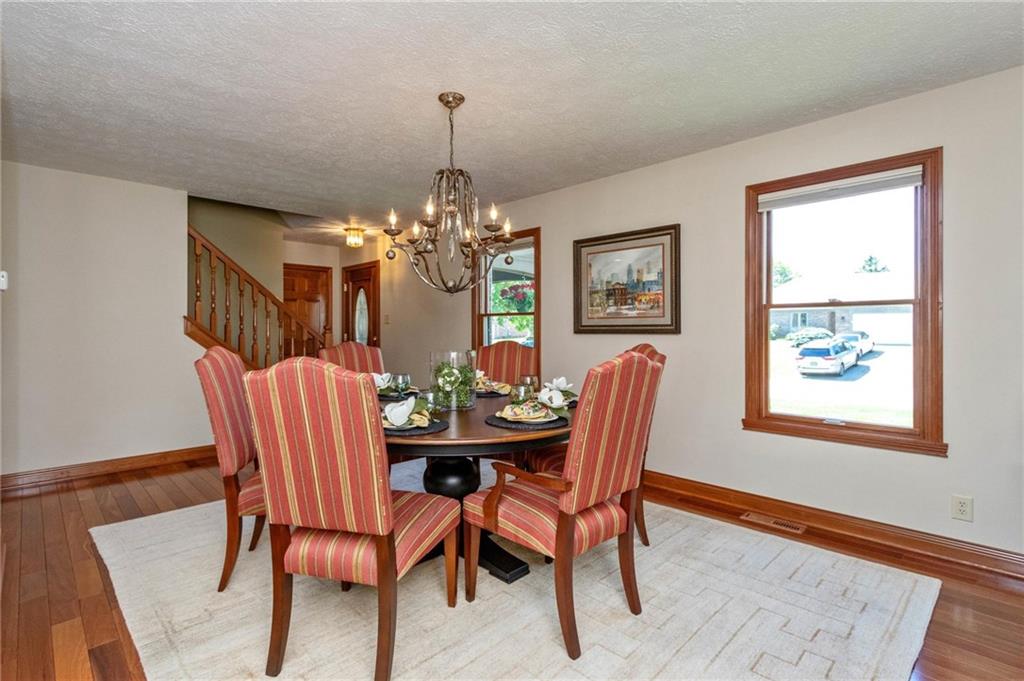 5458 RidgeHill Way Avon, IN 46123 - Photo 2 of 38 Gallery Image 2