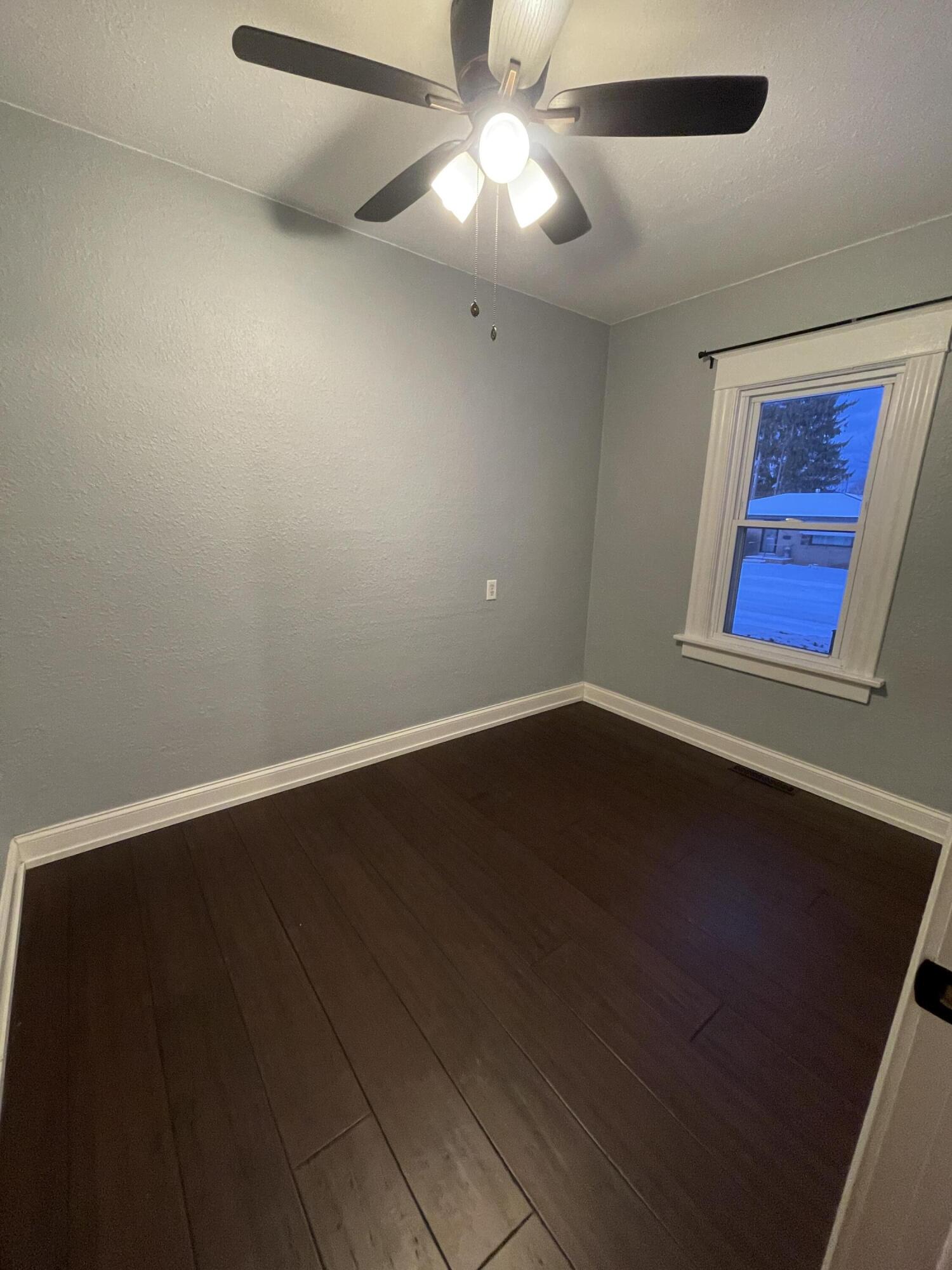 3204 Caledonia Street Racine, WI 53402 - Photo 7 of 9 IMG_3531