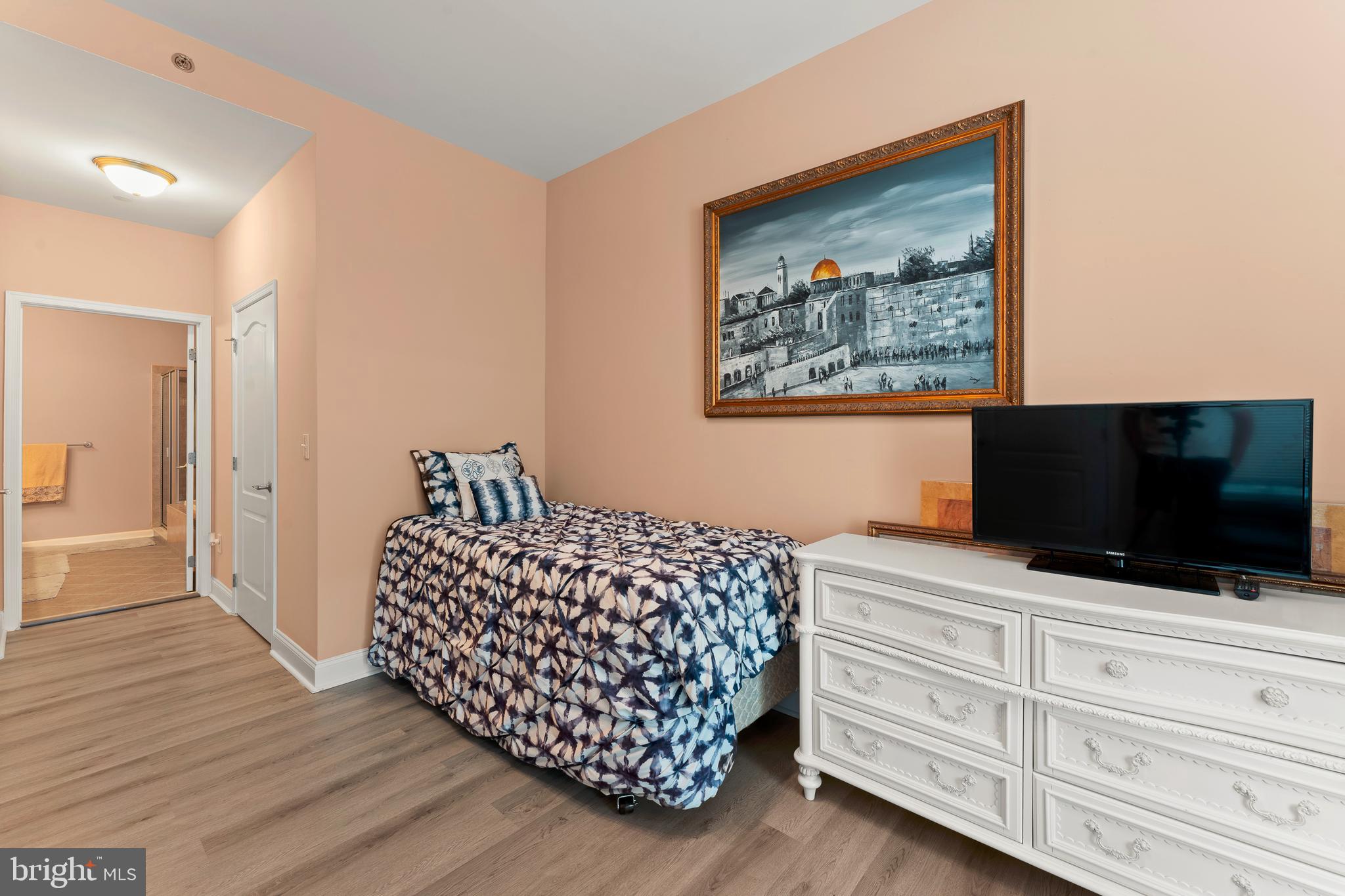 516 Carson Terrace Huntingdon Valley, PA 19006 - Photo 21 of 29 a living room with furniture and a flat screen tv