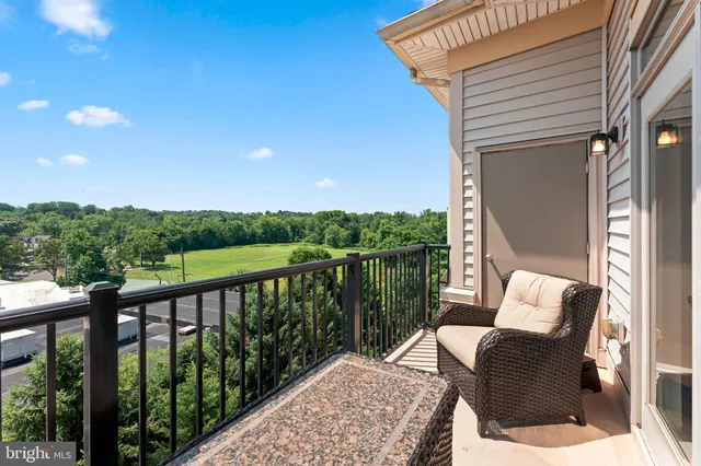 $429,990 | 516 Carson Terrace, Huntingdon Valley, PA 19006