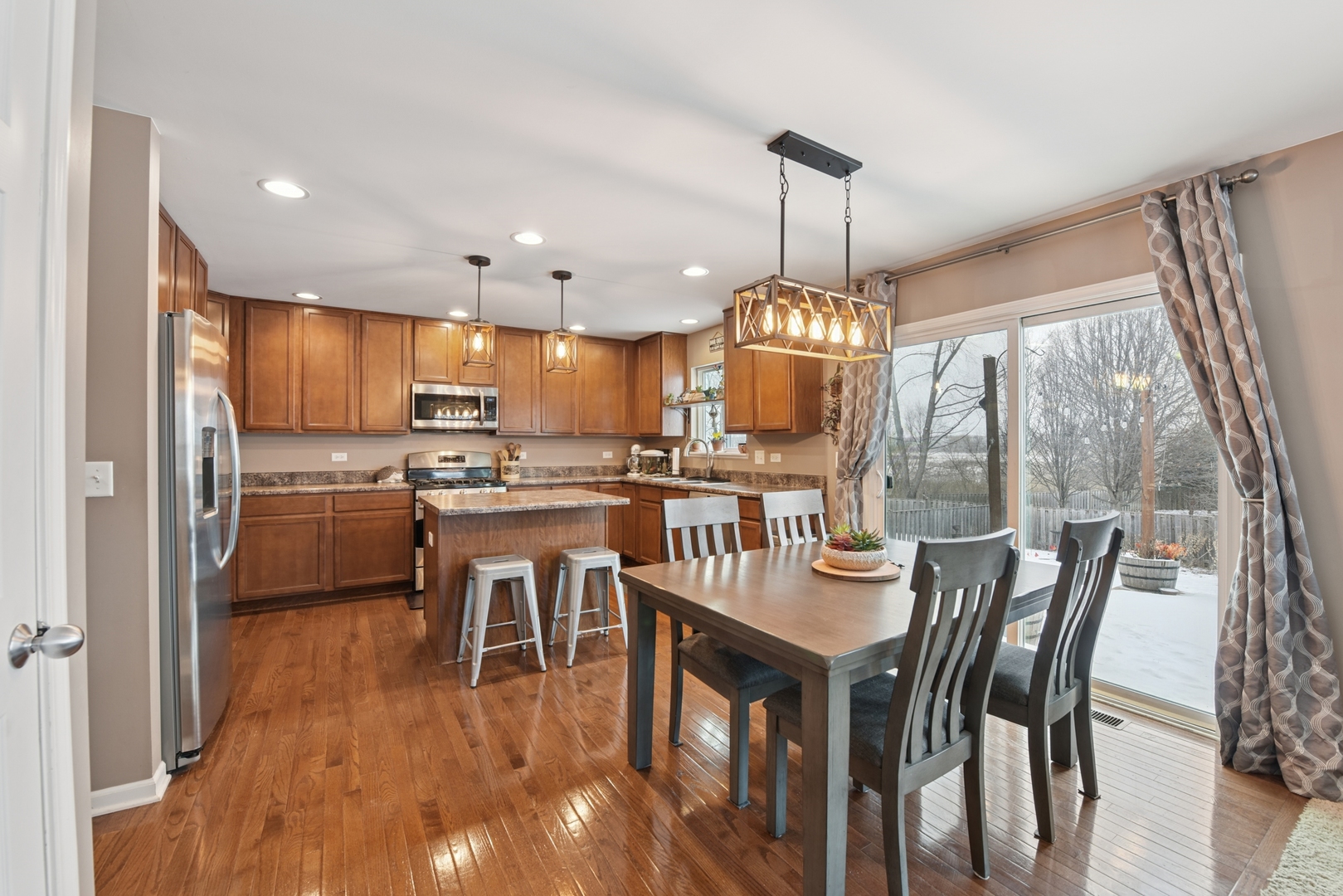 340 Town Center Boulevard Gilberts, IL 60136 - Photo 10 of 37