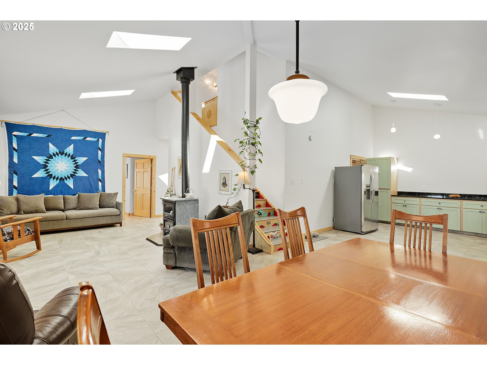 27 Whispering Pines Goldendale, WA 98620 - Photo 12 of 41 a living room with furniture and a wooden floor