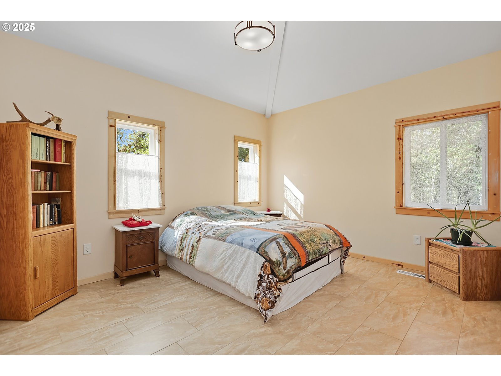 27 Whispering Pines Goldendale, WA 98620 - Photo 15 of 41 a bedroom with a bed dresser and window