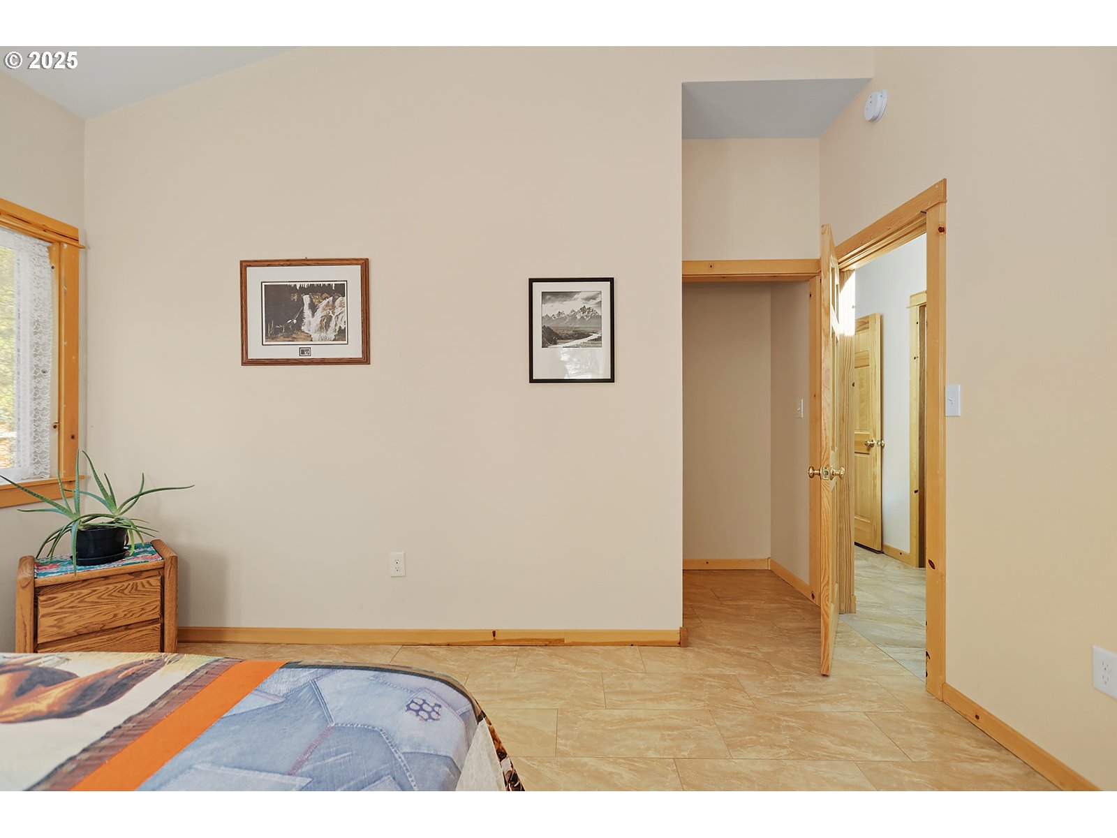 27 Whispering Pines Goldendale, WA 98620 - Photo 16 of 41 a view of an empty room