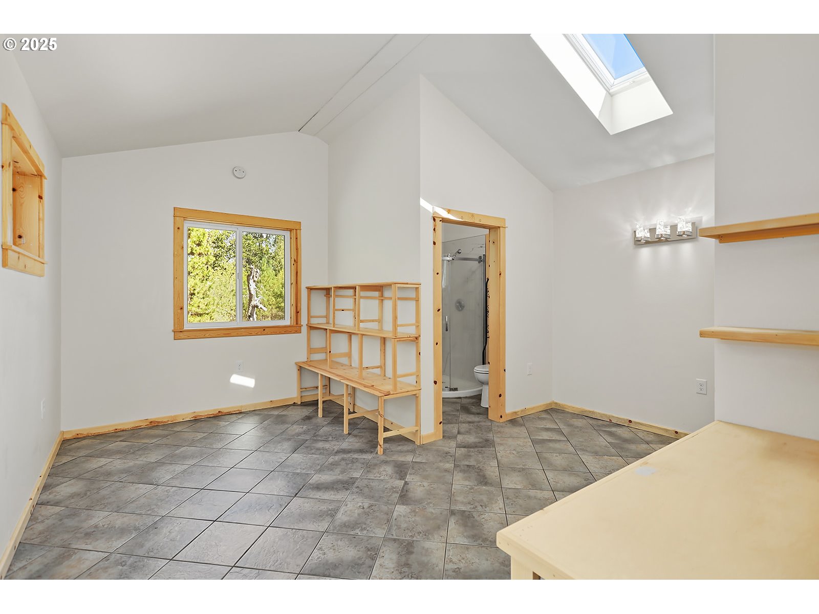 27 Whispering Pines Goldendale, WA 98620 - Photo 22 of 41 a view of empty room with wooden floor