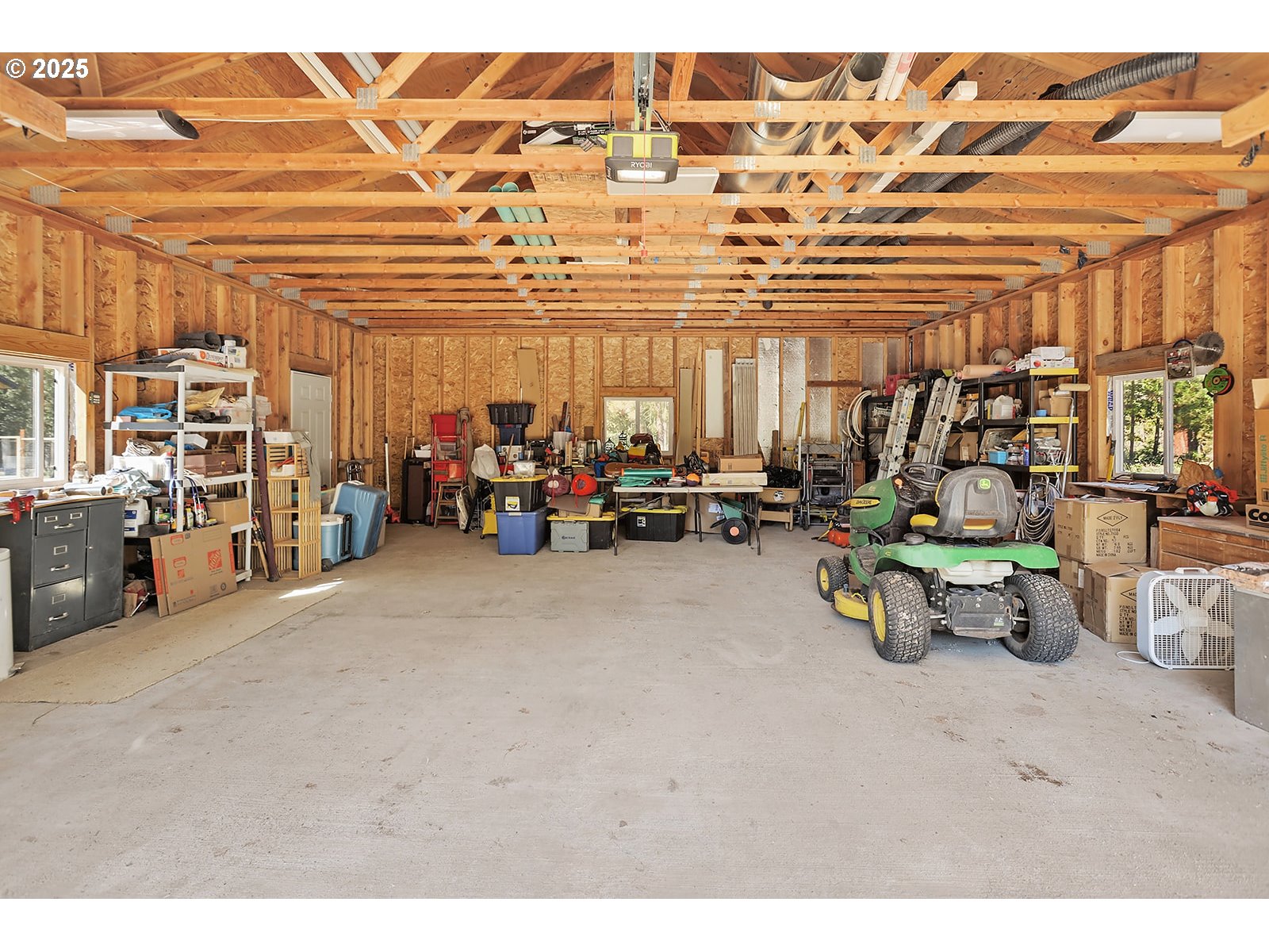 27 Whispering Pines Goldendale, WA 98620 - Photo 34 of 41 a view of a room with gym equipment