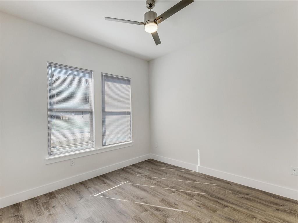 6123 Inca Drive Mabank, TX 75156 - Photo 5 of 31 an empty room with a window