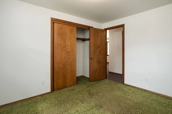 $319,900 | 3026 Evergreen Avenue, Green Bay, WI 54313
