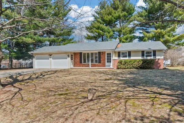 $319,900 | 3026 Evergreen Avenue, Green Bay, WI 54313