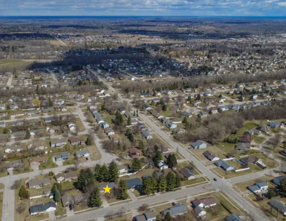 $319,900 | 3026 Evergreen Avenue, Green Bay, WI 54313