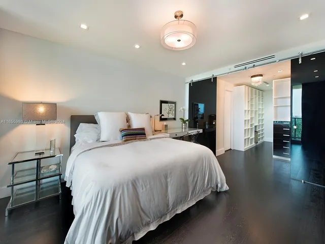 $15,000 | 1455 Ocean Drive, Unit 1204, Miami Beach, FL 33139