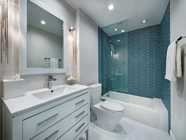 $15,000 | 1455 Ocean Drive, Unit 1204, Miami Beach, FL 33139