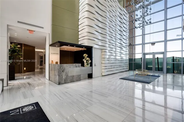 $15,000 | 1455 Ocean Drive, Unit 1204, Miami Beach, FL 33139