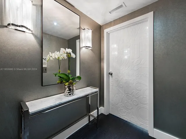 $15,000 | 1455 Ocean Drive, Unit 1204, Miami Beach, FL 33139