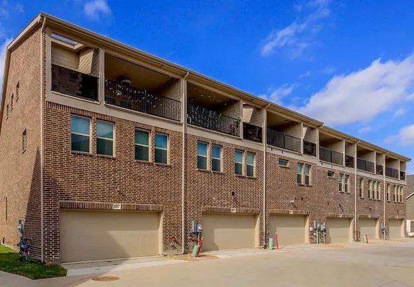 $3,000 | 325 Baker Drive, Plano, TX 75074