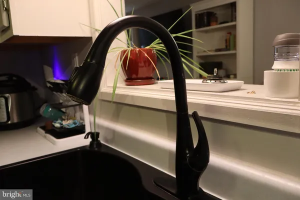 $400,000 | 106 Pit Run Road, Brandywine, WV 26802