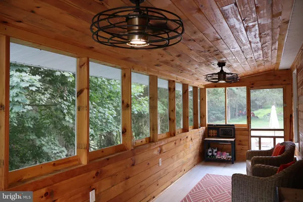 $400,000 | 106 Pit Run Road, Brandywine, WV 26802