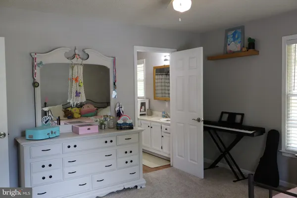 $400,000 | 106 Pit Run Road, Brandywine, WV 26802