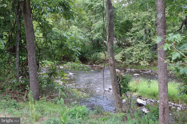 $400,000 | 106 Pit Run Road, Brandywine, WV 26802