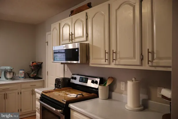 $400,000 | 106 Pit Run Road, Brandywine, WV 26802