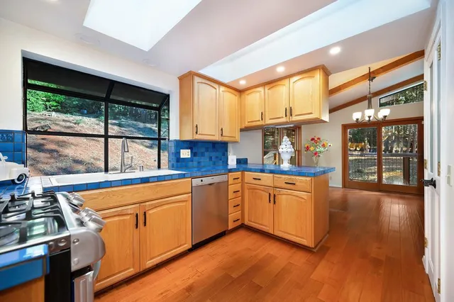 $699,000 | 575 Frost Hill Road, Alta, CA 95701