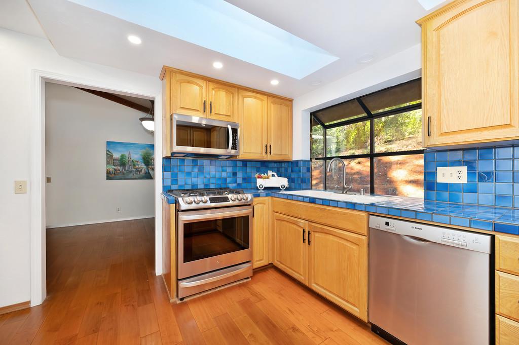 575 Frost Hill Road Alta, CA 95701 - Photo 14 of 82 Kitchen