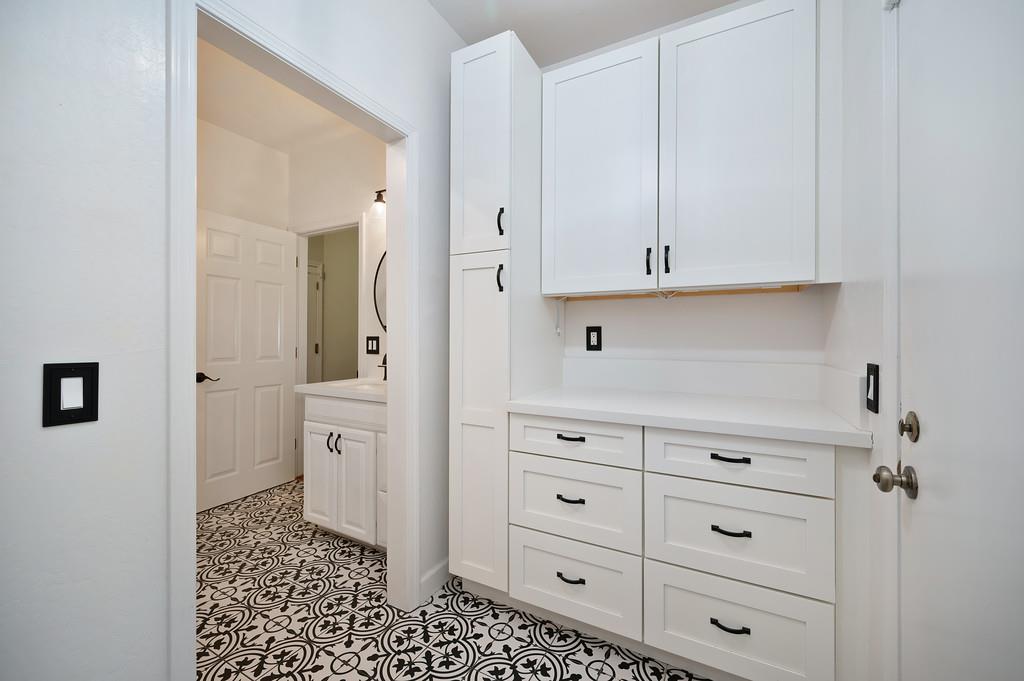 575 Frost Hill Road Alta, CA 95701 - Photo 39 of 82 Remodeled Laundry Rm side two