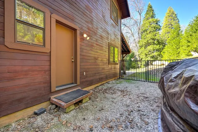 $699,000 | 575 Frost Hill Road, Alta, CA 95701